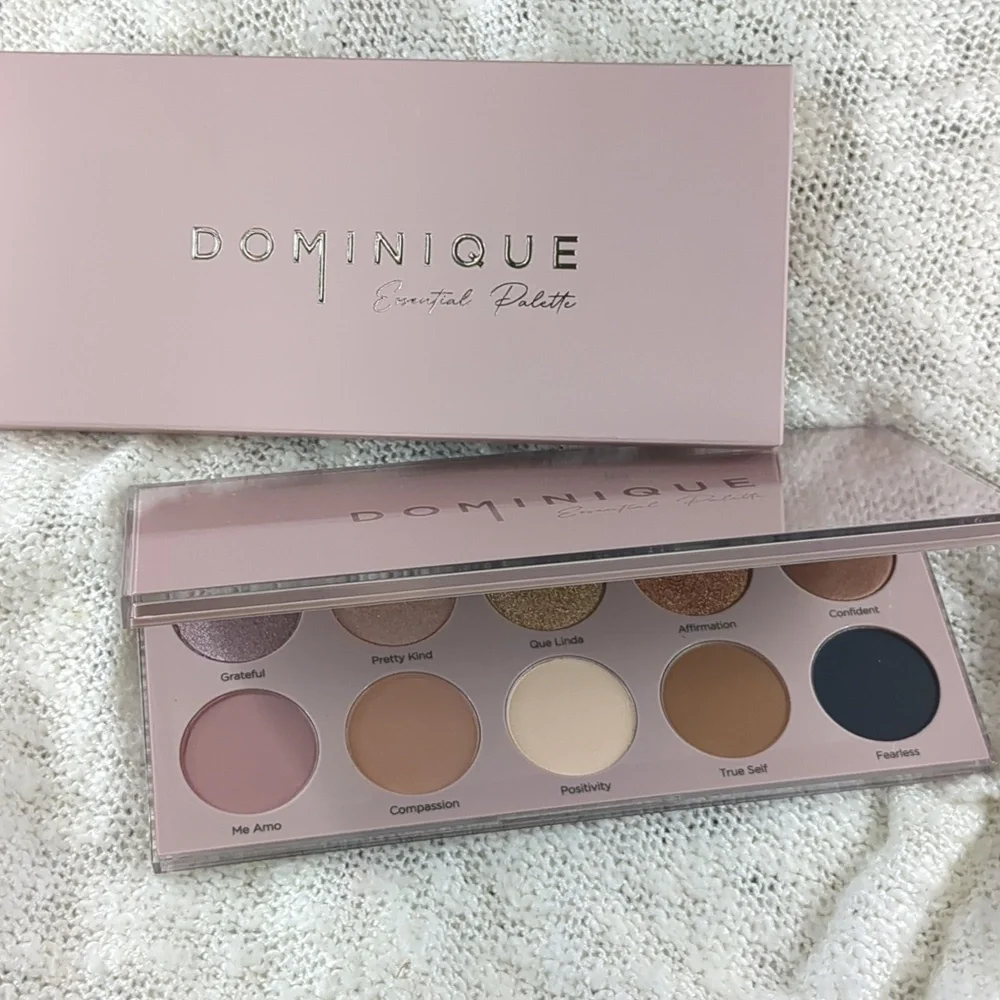 Dominique Cosmetics The Essential Palette, 10x 1.06g/0.04oz